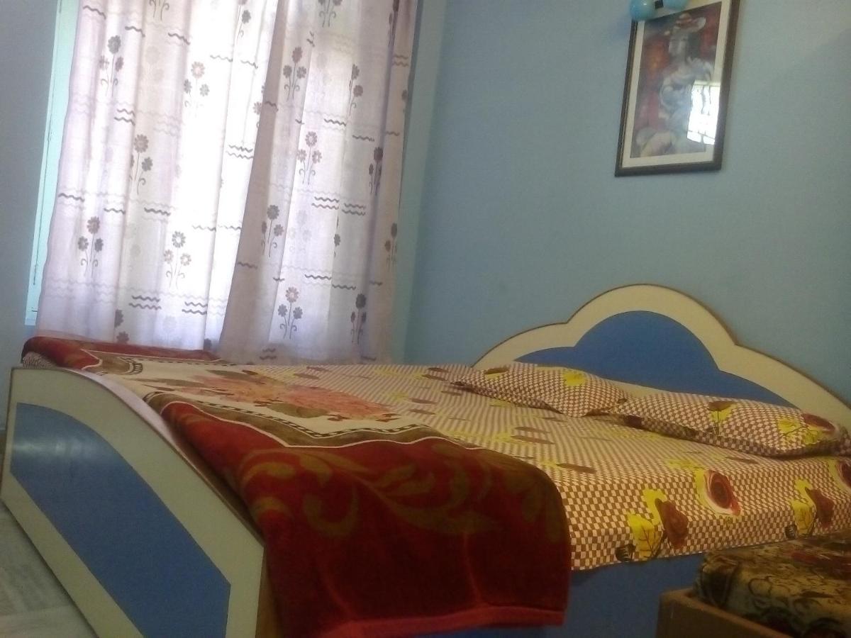Hotel Surya Laxman Jhula リシケーシュ 部屋 写真