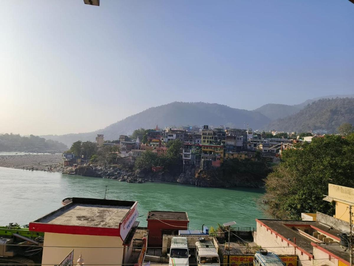 Hotel Surya Laxman Jhula リシケーシュ エクステリア 写真
